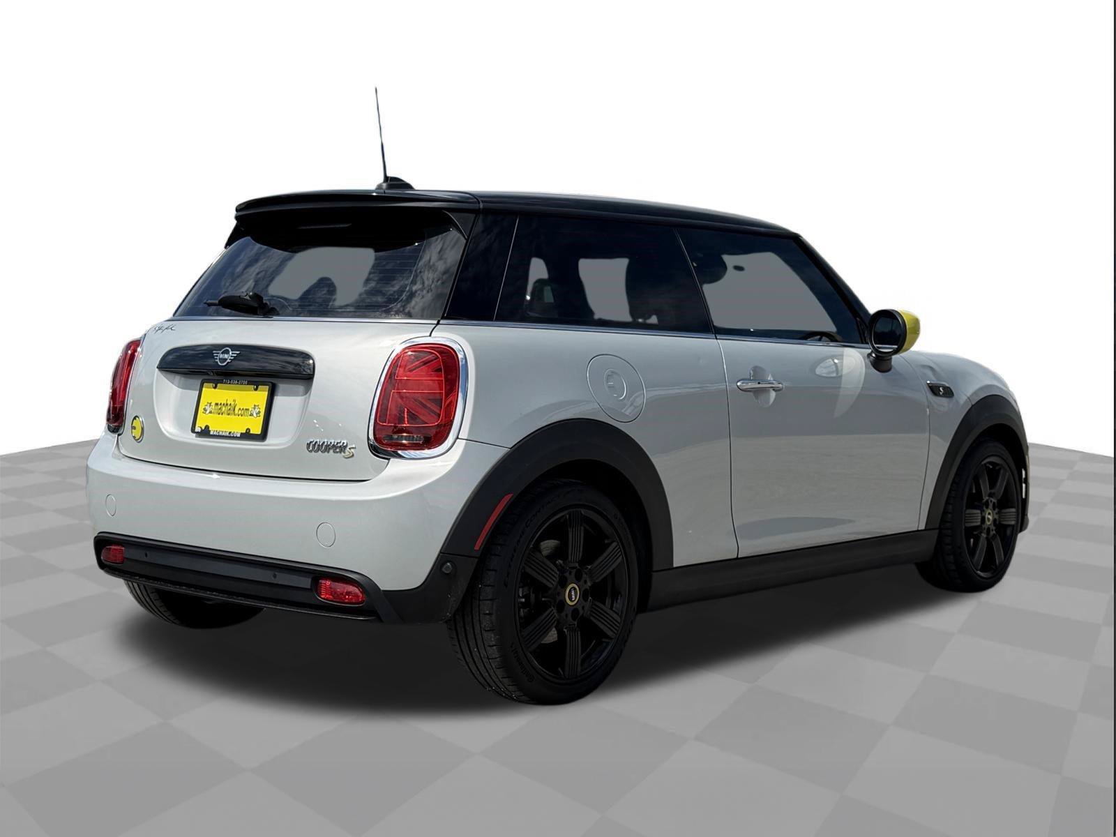 Used 2023 MINI Cooper SE FWD image 5