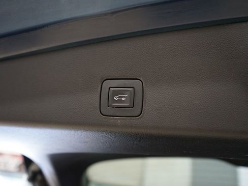 Used 2021 Chevrolet TrailBlazer LT w/ Sun and Liftgate Package AWD/4WD image 50
