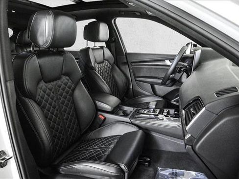 Used 2023 Audi SQ5 Premium Plus w/ Premium Plus Package image 23