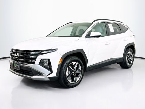 Used 2025 Hyundai Tucson SEL AWD/4WD image 3