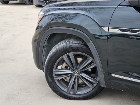 Used 2021 Volkswagen Atlas SE w/ Panoramic Sunroof Package image 5