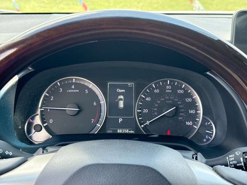 Used 2018 Lexus RX 350 AWD w/ Premium Package image 17