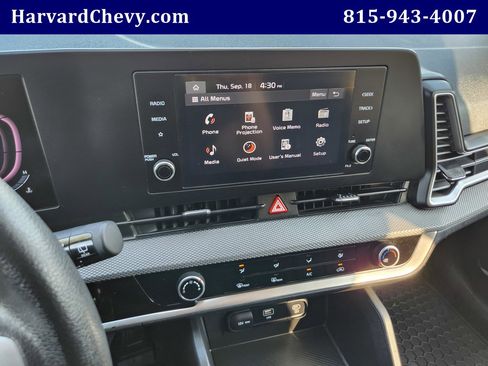 Used 2023 Kia Sportage LX image 8