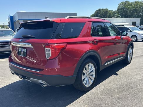 Used 2023 Ford Explorer Limited w/ Limited Technology Package RWD image 8