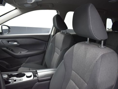 Used 2024 Nissan Rogue SV AWD/4WD image 10