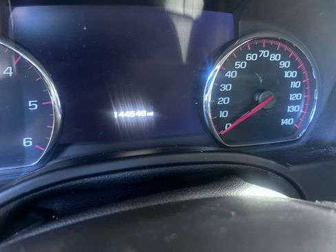 Used 2015 GMC Yukon Denali w/ Premium Package image 16