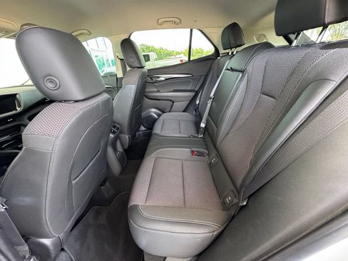 Used 2023 Buick Envision Preferred AWD/4WD image 18