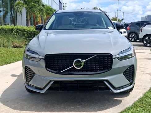 Used 2025 Volvo XC60 B5 Ultra w/ Protection Package Premier AWD/4WD image 2