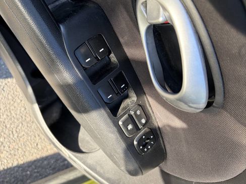 Used 2015 Kia Soul image 9