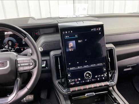 Certified 2025 GMC Yukon XL AT4 Ultimate image 6