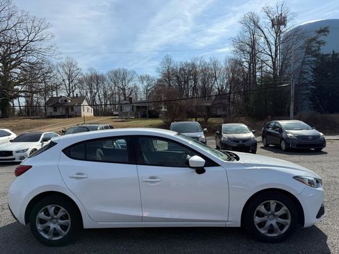 Used 2014 MAZDA MAZDA3 i Sport image 8