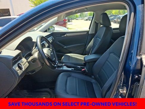 Used 2020 Volkswagen Passat 2.0T SE FWD image 14