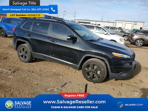 Used 2018 Jeep Cherokee Latitude w/ Altitude Package FWD image 5