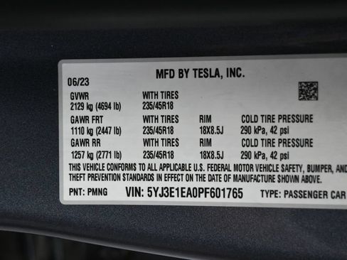 Used 2023 Tesla Model 3 Standard Range RWD image 9