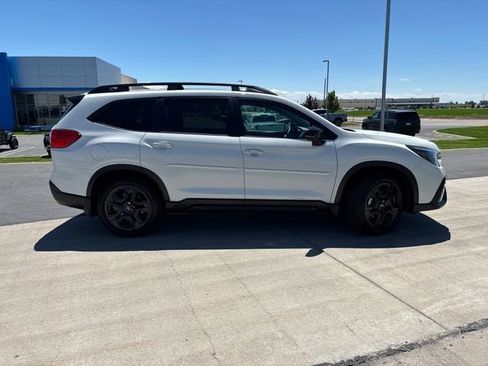 Used 2025 Subaru Ascent Bronze Edition w/ Onyx Package AWD/4WD image 2