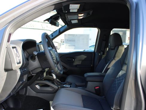 New 2026 Nissan Frontier SV image 14