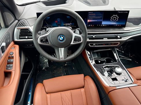 New 2026 BMW X5 xDrive50e w/ Executive Package AWD/4WD image 16