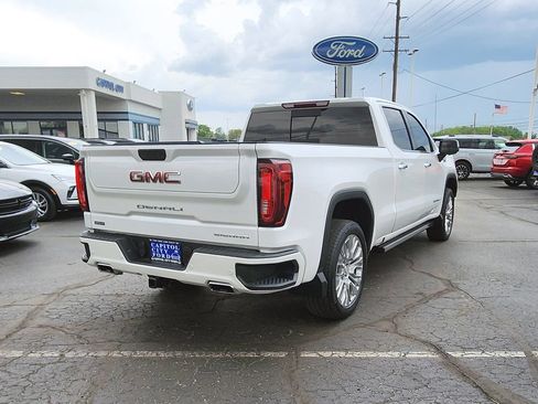 Used 2022 GMC Sierra 1500 Denali w/ Denali Premium Package AWD/4WD image 4