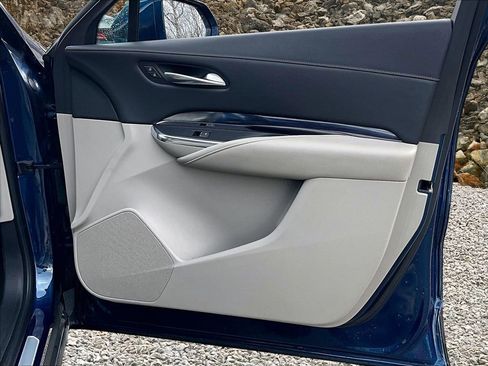 Used 2019 Cadillac XT4 Luxury w/ Trailering Package image 22