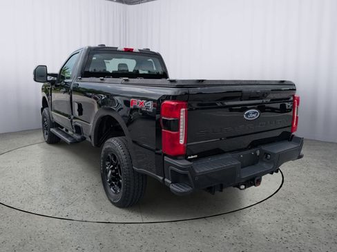 Used 2023 Ford F250 XL w/ STX Appearance Package AWD/4WD image 5