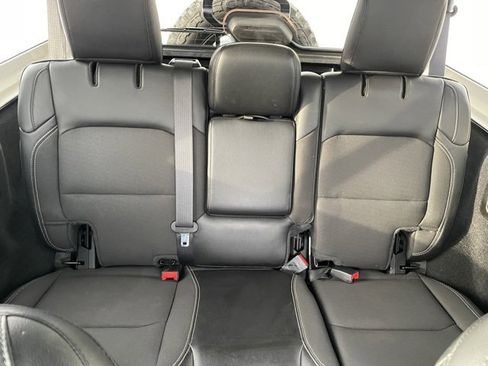 Used 2023 Jeep Wrangler Unlimited Sport image 27