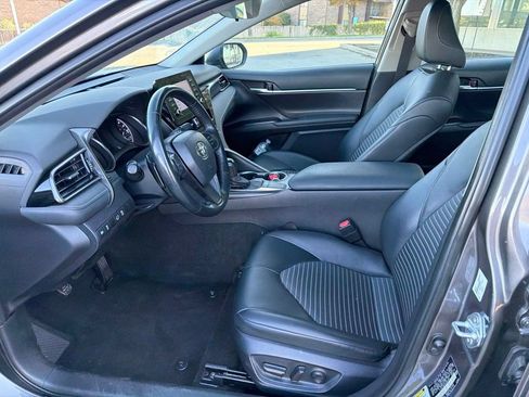 Used 2023 Toyota Camry SE FWD image 16