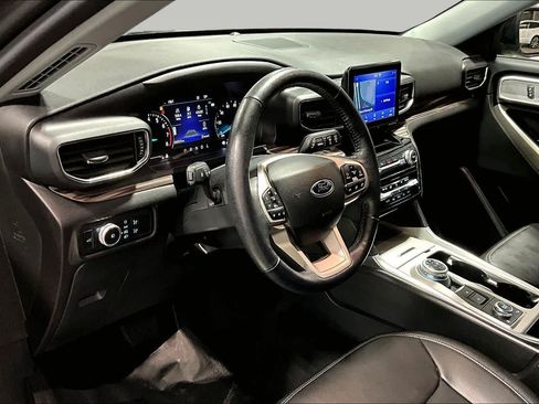 Used 2022 Ford Explorer Limited AWD/4WD image 18