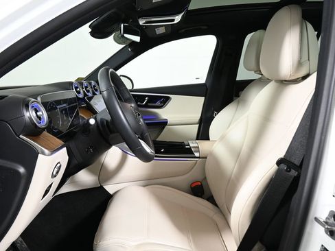 Certified 2023 Mercedes-Benz GLC 300 4MATIC image 3