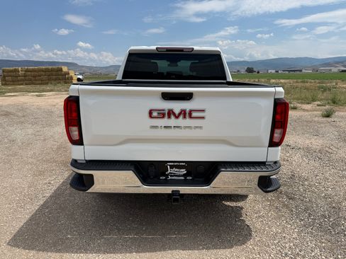 Used 2022 GMC Sierra 1500 Pro w/ Fleet Convenience Package AWD/4WD image 6
