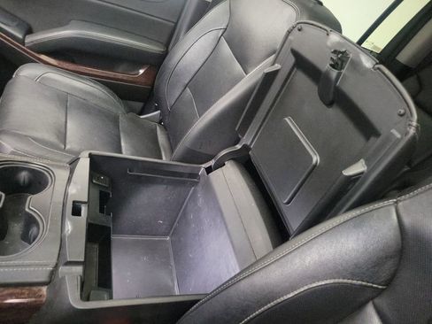 Used 2020 GMC Yukon XL SLT w/ Open Road Package image 32