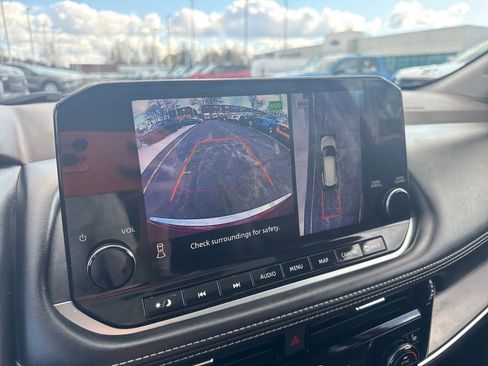 Used 2021 Nissan Rogue Platinum AWD/4WD image 31