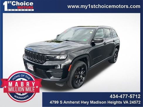Used 2024 Jeep Grand Cherokee Altitude image 1