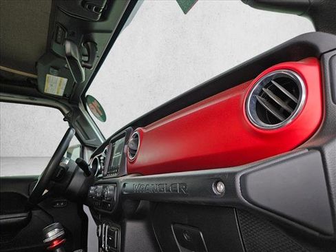 Used 2019 Jeep Wrangler Rubicon AWD/4WD image 23
