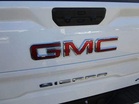 New 2026 GMC Sierra 1500 AT4 w/ AT4 Premium Package image 15