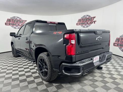 Used 2024 Chevrolet Silverado 1500 High Country w/ Midnight Edition AWD/4WD image 5