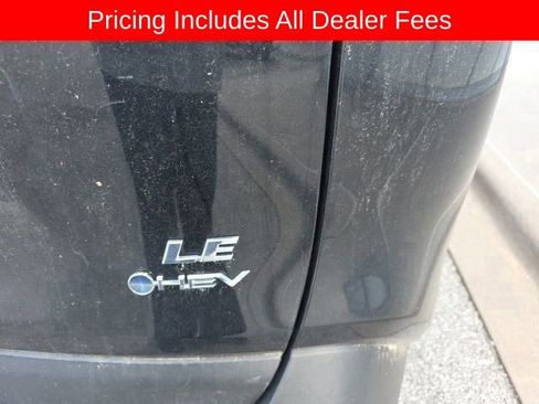 Used 2025 Toyota RAV4 LE AWD/4WD image 8