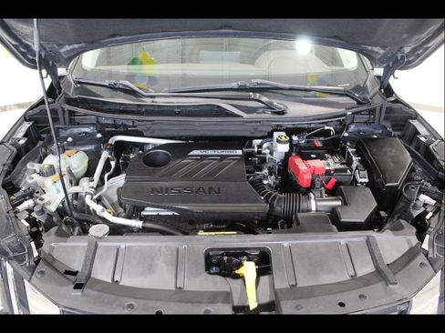 Used 2023 Nissan Rogue SV w/ SV Premium Package AWD/4WD image 30