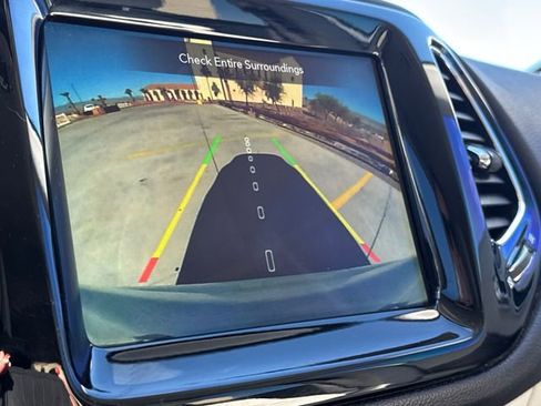 Used 2021 Jeep Compass Limited w/ Elite Exterior Group image 20