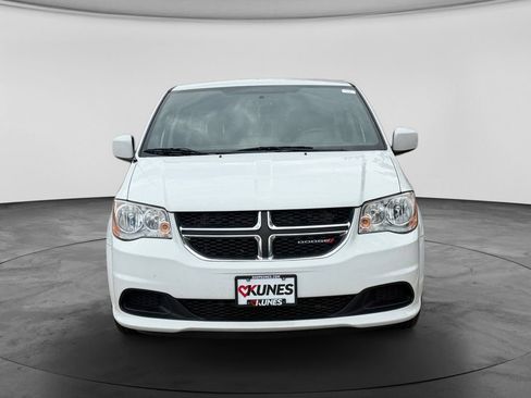 Used 2015 Dodge Grand Caravan SE FWD image 3
