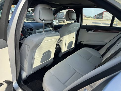 Used 2011 Mercedes-Benz C 350 Sport image 9