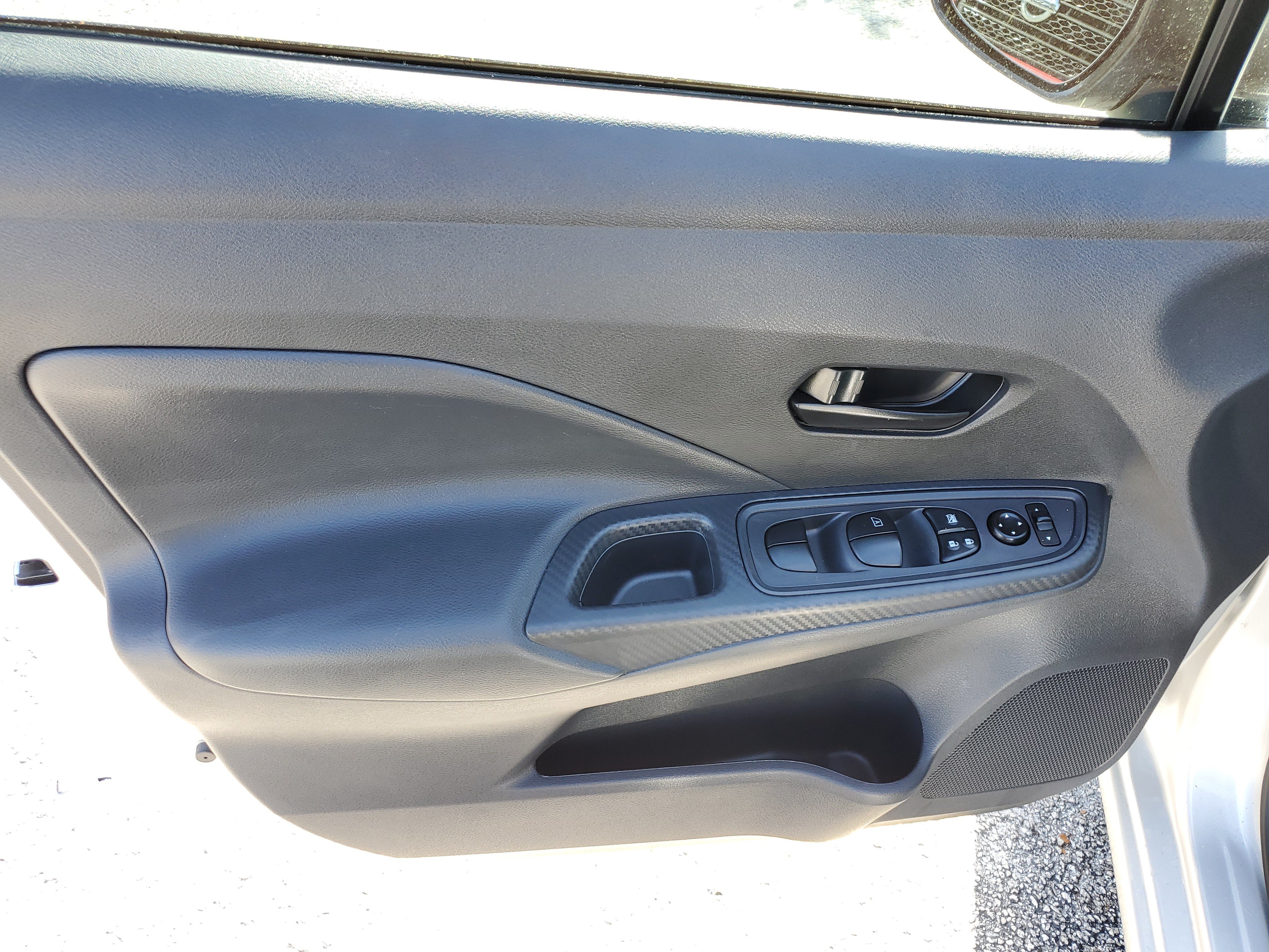 Used 2025 Nissan Versa S w/ Trunk Package FWD image 12