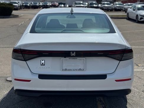 Used 2023 Honda Accord EX image 5