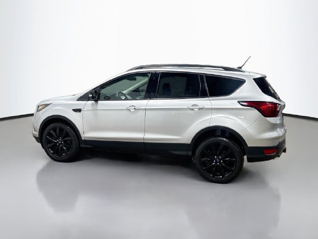 Used 2019 Ford Escape Titanium AWD/4WD image 10