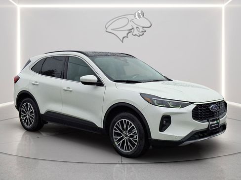 New 2026 Ford Escape SE w/ PHEV Premium Package image 4