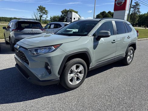 Used 2021 Toyota RAV4 XLE w/ Convenience Package AWD/4WD image 7