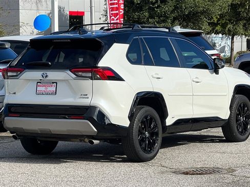 Certified 2022 Toyota RAV4 XSE image 3