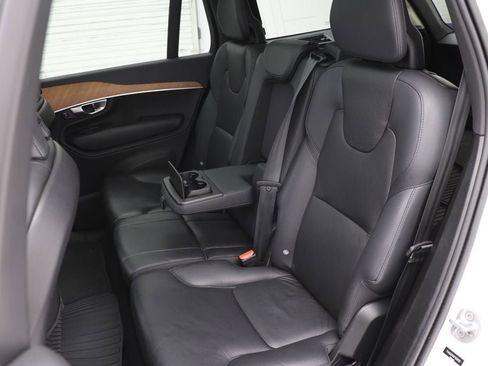 Used 2023 Volvo XC90 B6 Plus w/ Protection Package Premier AWD/4WD image 11