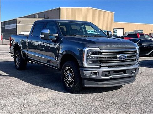 Used 2024 Ford F250 Limited w/ FX4 Off-Road Package image 2