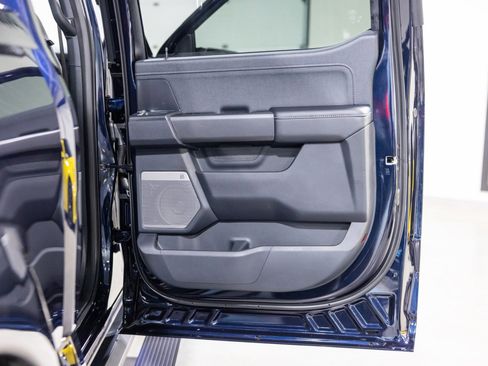 Used 2025 Ford F150 Lariat w/ Equipment Group 501A Mid image 28