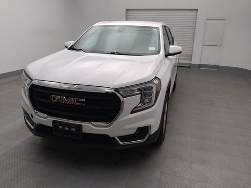 Used 2023 GMC Terrain SLE image 15